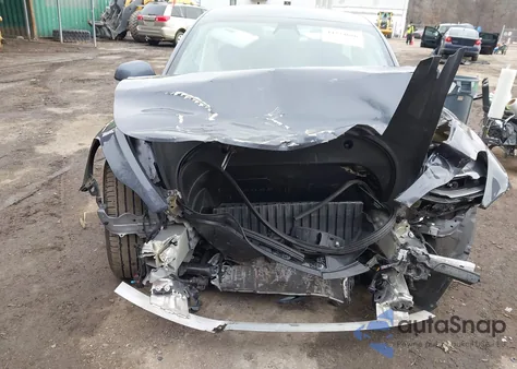 2022 Tesla Model 3 Long Range Dual Motor All-Wheel Drive z USA, uszkodzony, nr VIN 5YJ3E1EB8NF112813